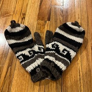 Fingerless mittens